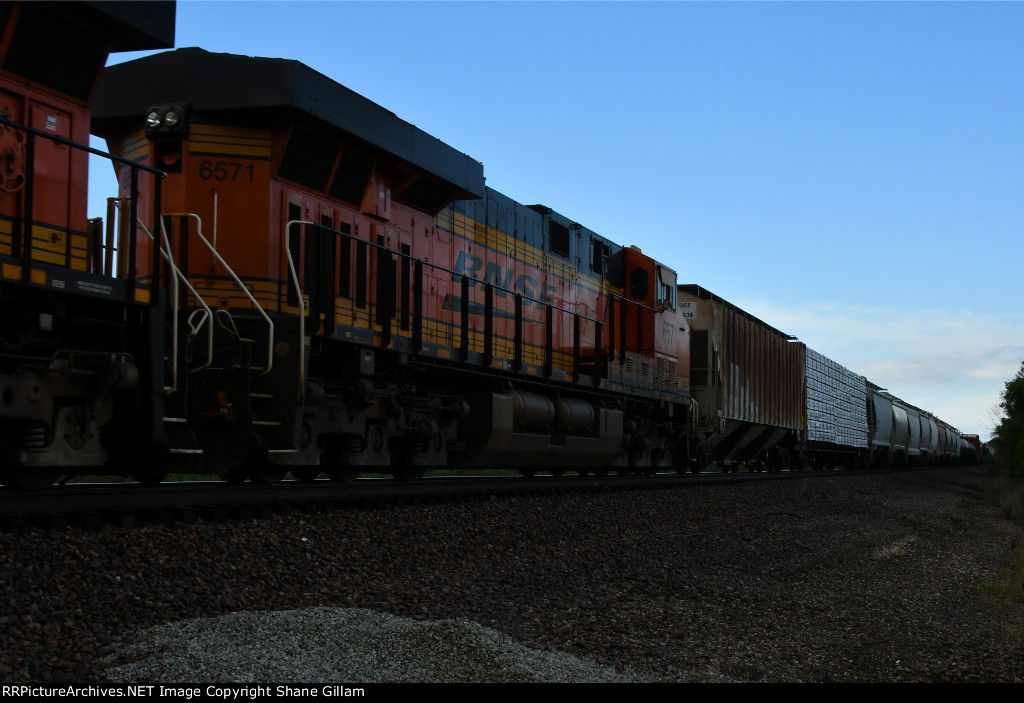 BNSF 6571